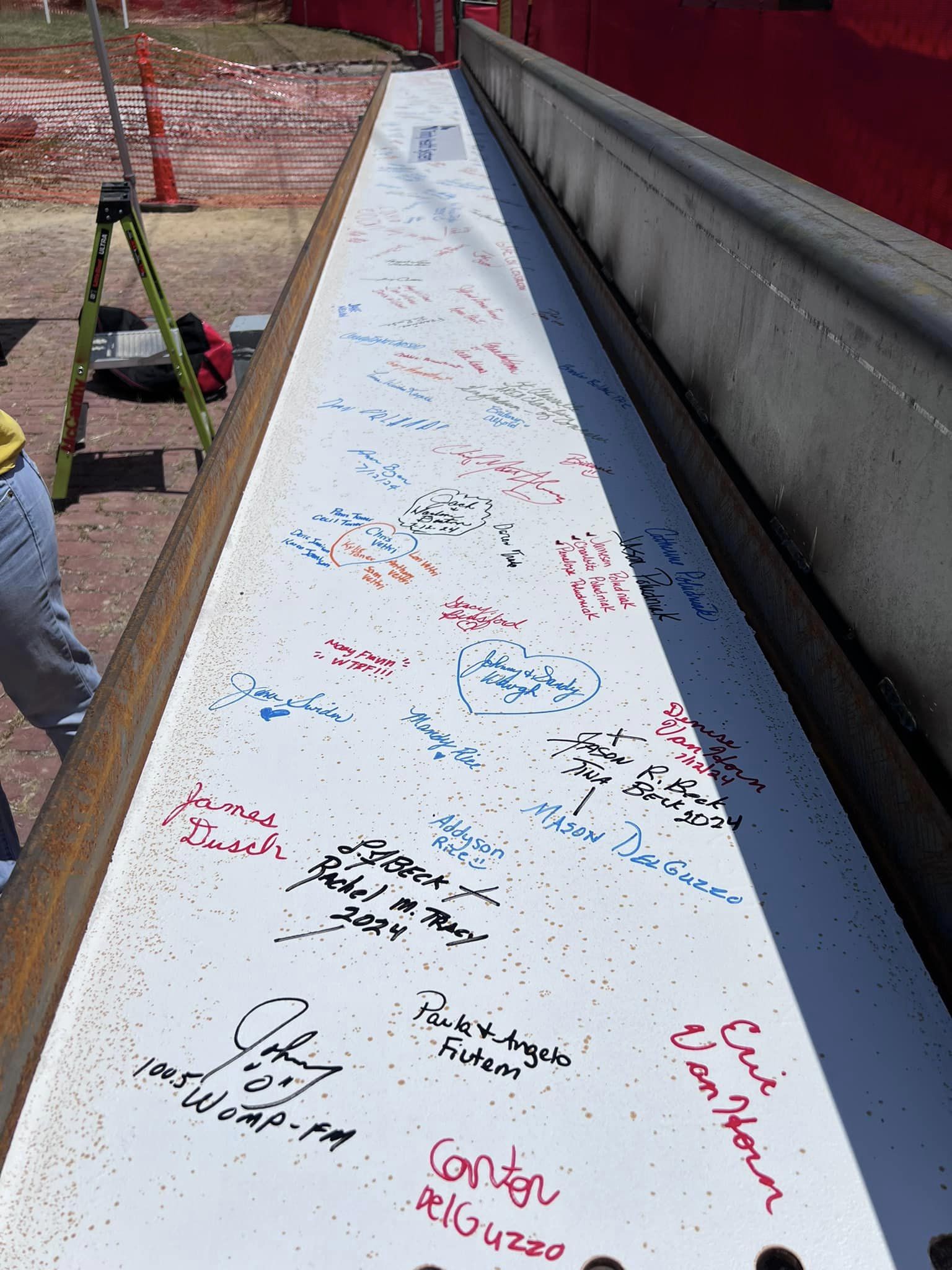 THS 1SpBl Beam Signing P1 (71524)