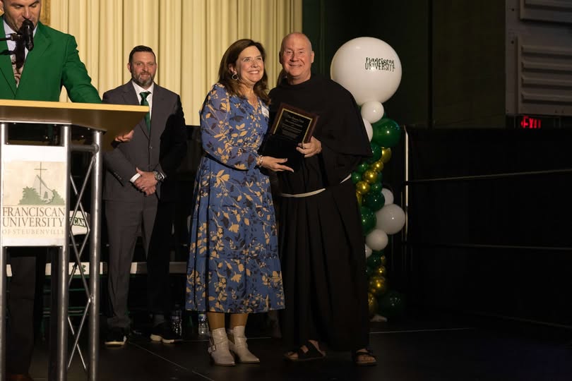 Trinity Health System Marketing Director Laurie Labishak Receives the Kuzma Community Award